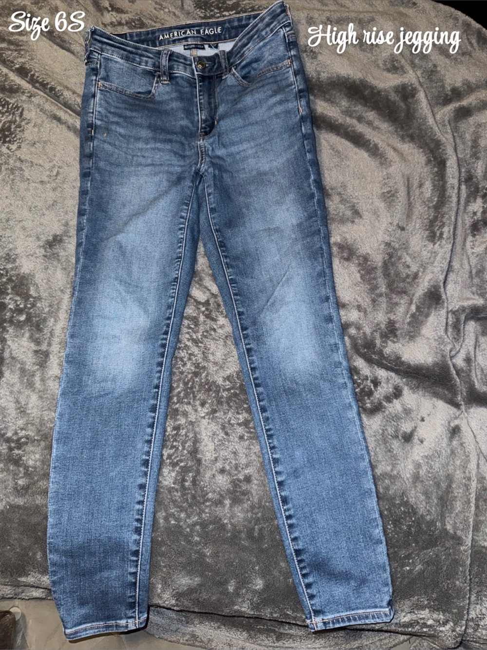 American Eagle Outfitters Medium Blue High-Rise Jeggings